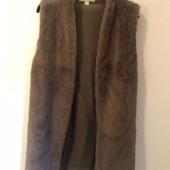 Nordstrom faux fur vest - Picture 3 of 6
